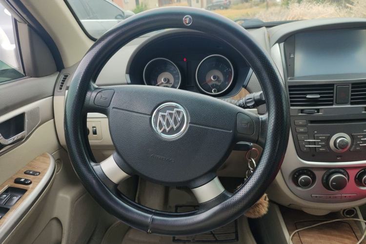 Used Buick Excelle 2015 1.5L Manual Classic Trim Steering Wheel