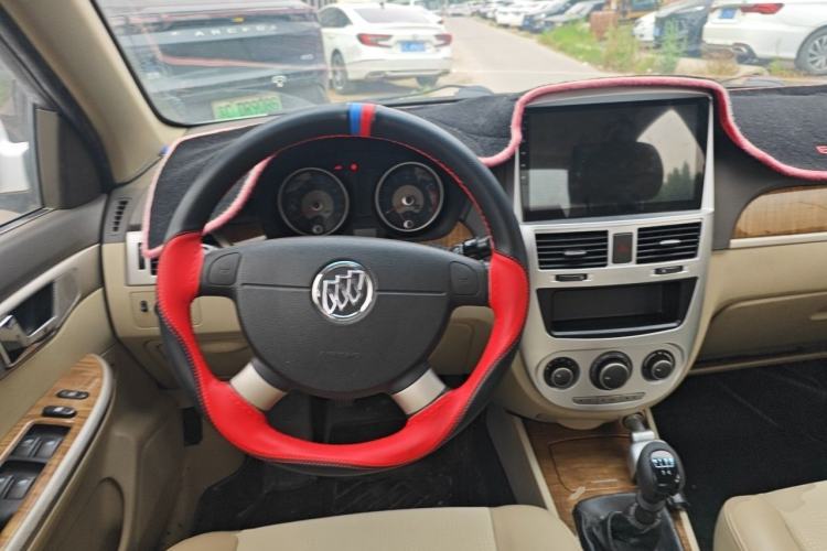 Used Buick Excelle 2015 1.5L Manual Classic Trim Steering Wheel