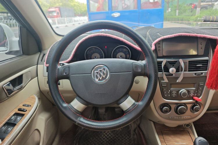 Used Buick Excelle 2015 1.5L Manual Classic Trim Steering Wheel