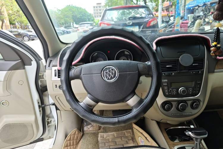 Used Buick Excelle 2015 1.5L Automatic Classic Model Steering Wheel
