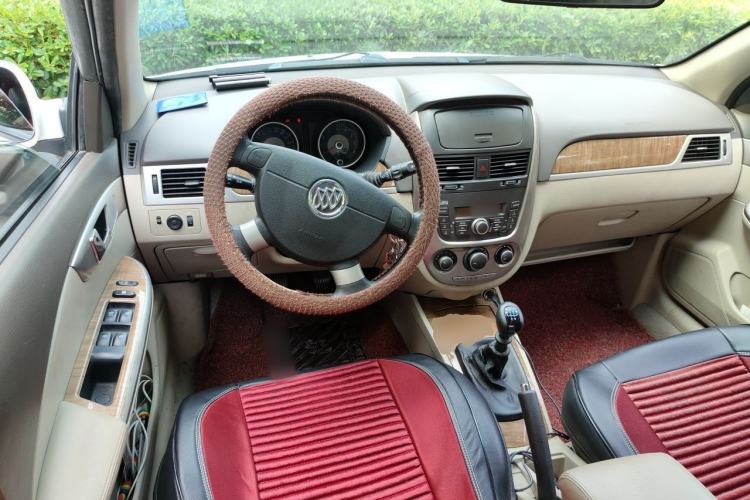 Used Buick Excelle 2015 1.5L Manual Classic Trim Steering Wheel