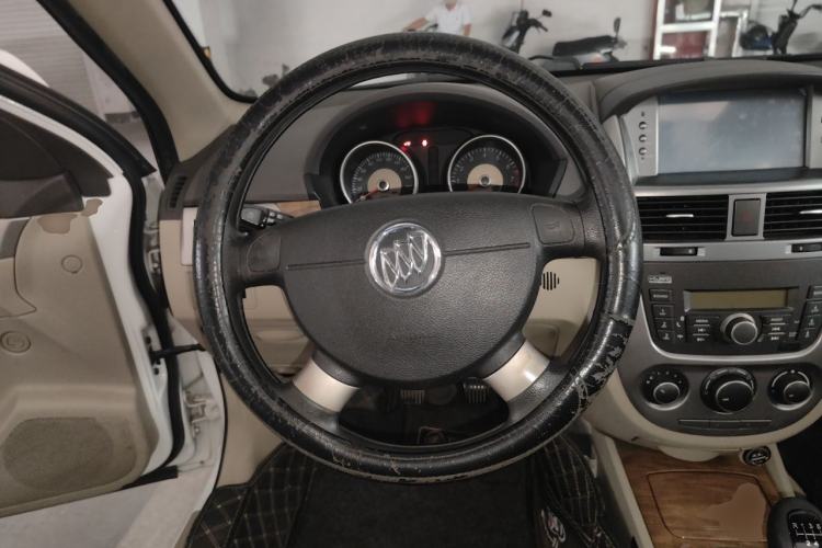 Used Buick Excelle 2015 1.5L Manual Classic Trim Steering Wheel