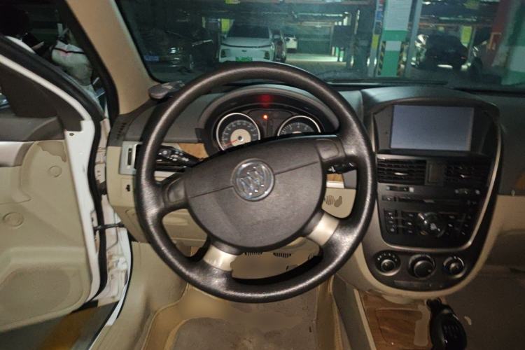 Used Buick Excelle 2015 1.5L Manual Classic Trim Steering Wheel