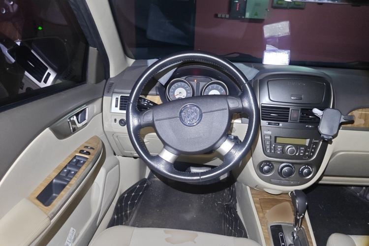 Used Buick Excelle 2015 1.5L Automatic Luxury Edition Steering Wheel
