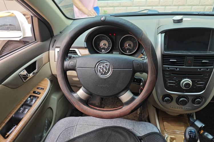 Used Buick Excelle 2015 1.5L Manual Classic Trim Steering Wheel