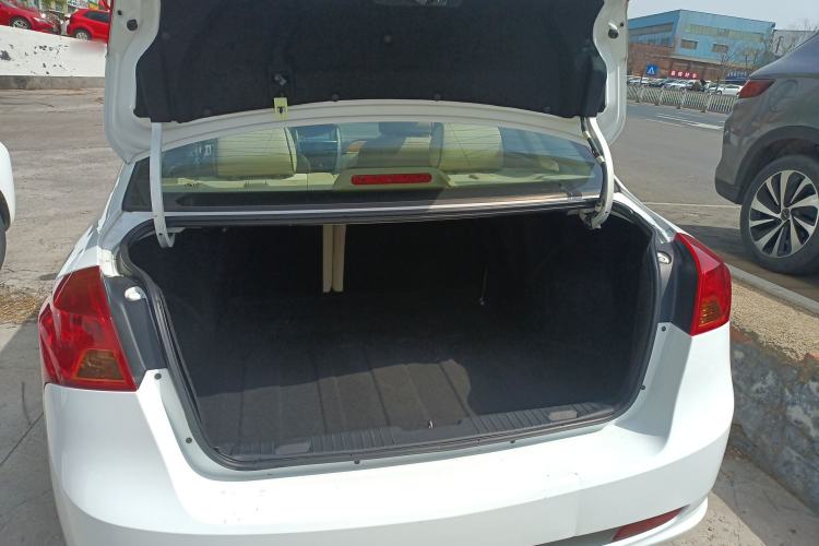 Used Buick Excelle 2015 1.5L Automatic Classic Model Trunk