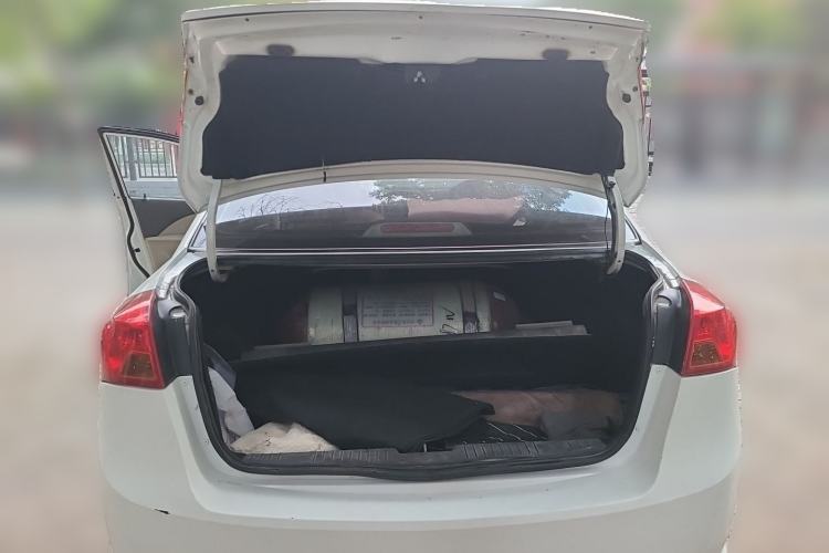 Used Buick Excelle 2015 1.5L Manual Classic Trim Trunk