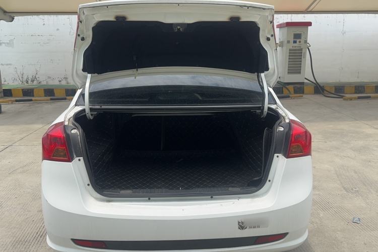 Used Buick Excelle 2015 1.5L Automatic Classic Model Trunk