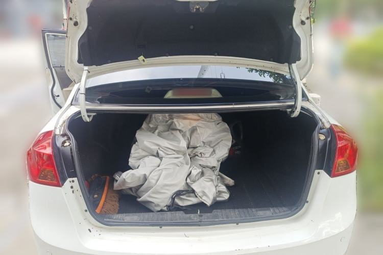 Used Buick Excelle 2015 1.5L Automatic Classic Model Trunk