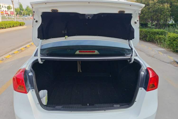 Used Buick Excelle 2015 1.5L Automatic Classic Model Trunk
