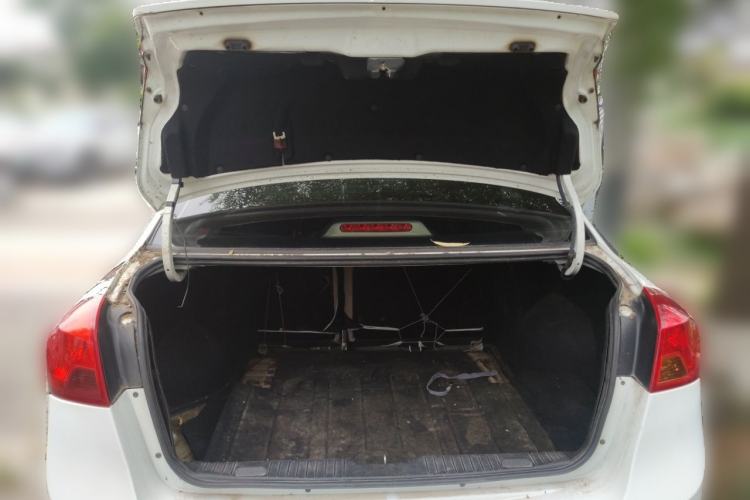 Used Buick Excelle 2015 1.5L Manual Classic Trim Trunk