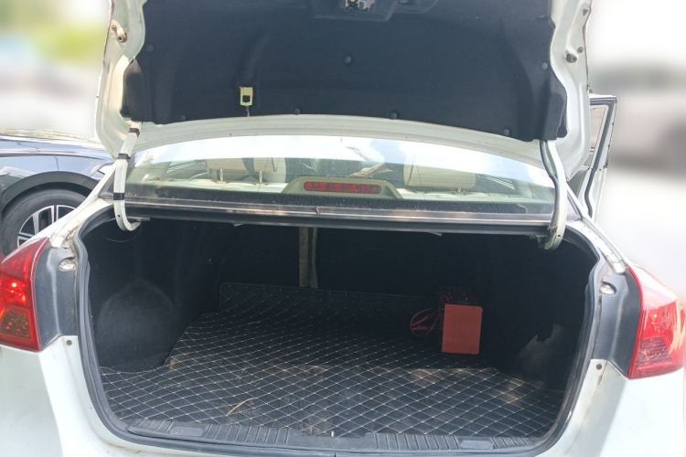 Used Buick Excelle 2015 1.5L Automatic Classic Model Trunk