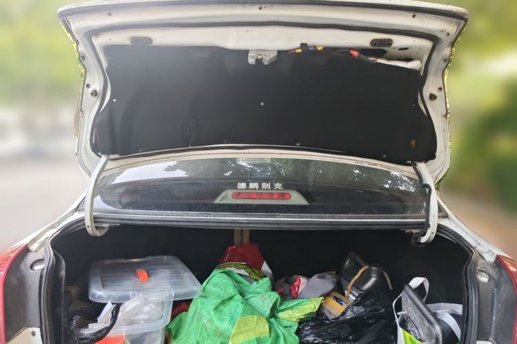 Used Buick Excelle 2015 1.5L Manual Classic Trim Trunk