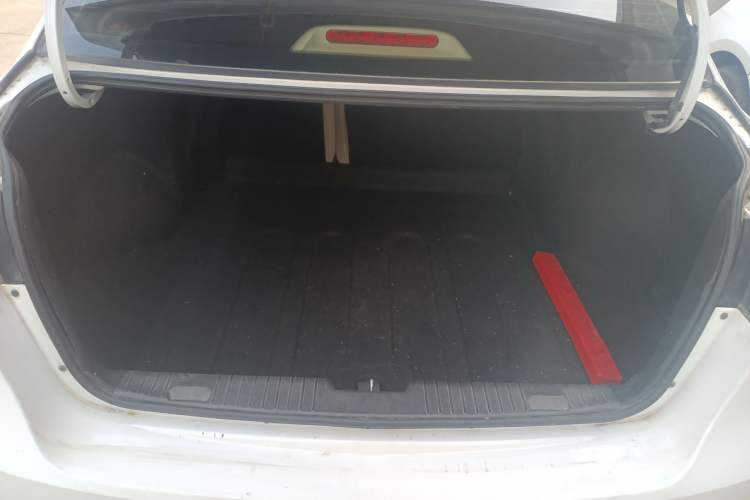 Used Buick Excelle 2015 1.5L Automatic Classic Model Trunk