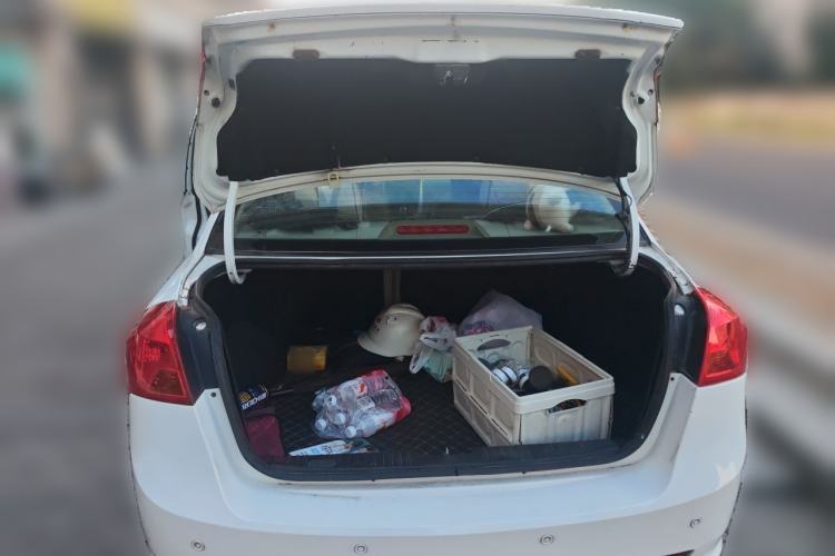 Used Buick Excelle 2015 1.5L Automatic Classic Model Trunk