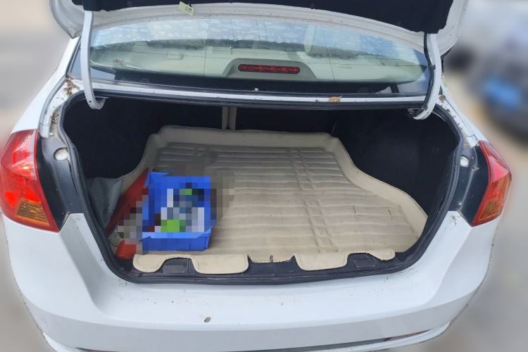 Used Buick Excelle 2015 1.5L Manual Classic Trim Trunk