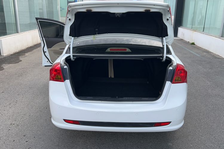 Used Buick Excelle 2015 1.5L Automatic Classic Model Trunk