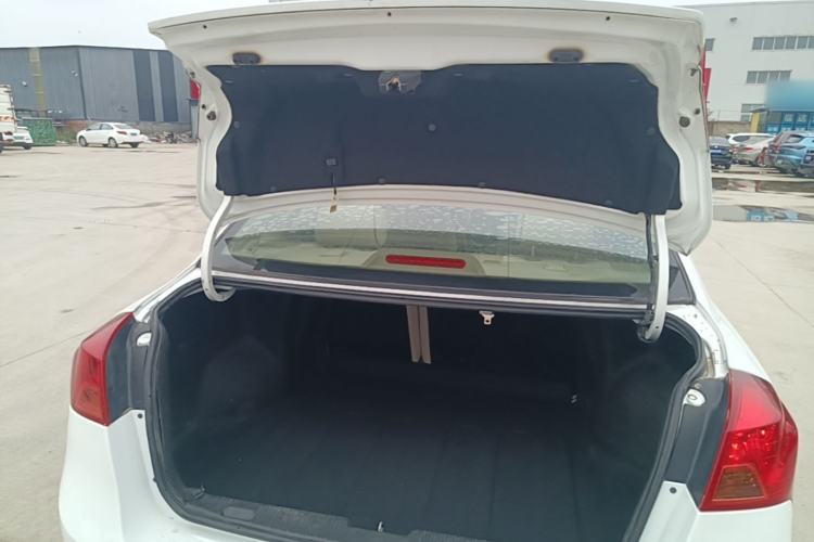 Used Buick Excelle 2015 1.5L Automatic Classic Model Trunk