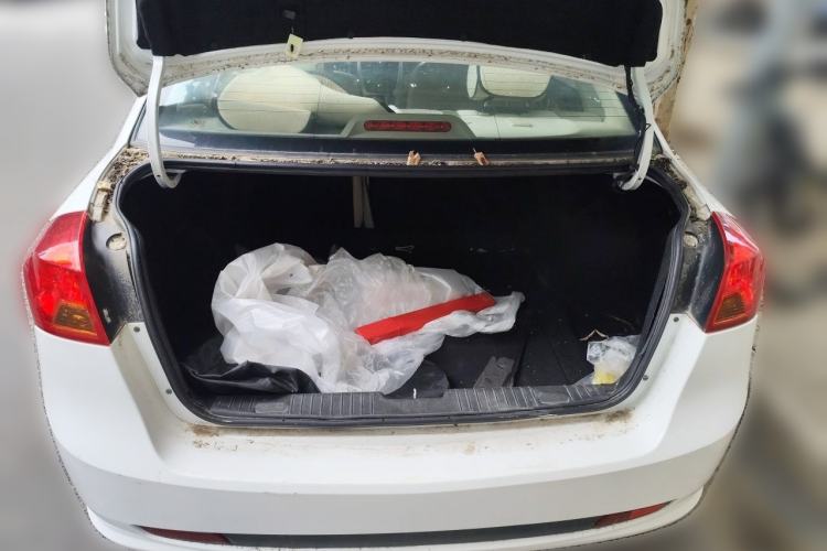 Used Buick Excelle 2015 1.5L Automatic Classic Model Trunk