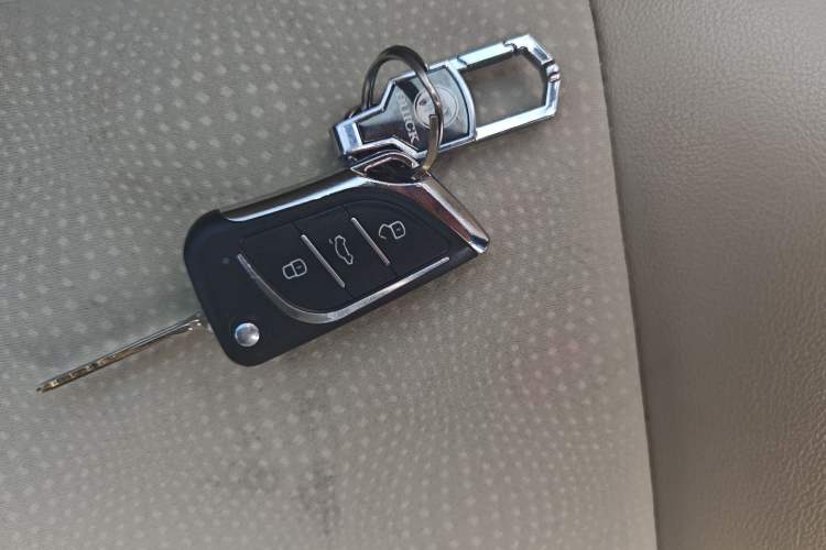Used Buick Excelle 2015 1.5L Automatic Classic Model Vehicle Key