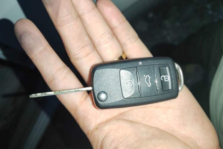 Used Buick Excelle 2015 1.5L Manual Luxury Model Vehicle Key