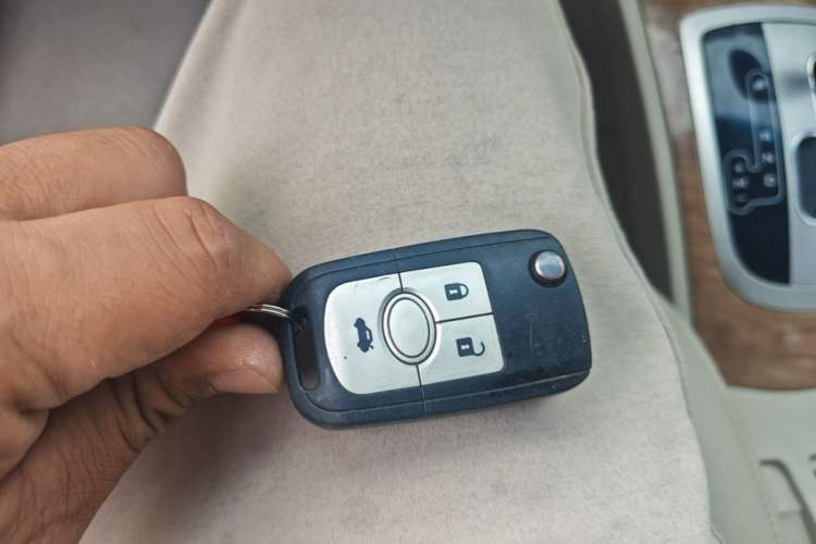 Used Buick Excelle 2015 1.5L Automatic Classic Model Vehicle Key