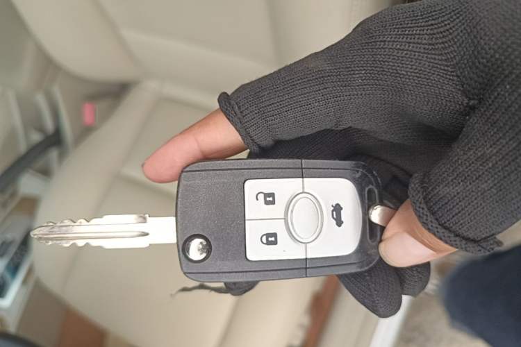 Used Buick Excelle 2015 1.5L Automatic Classic Model Vehicle Key