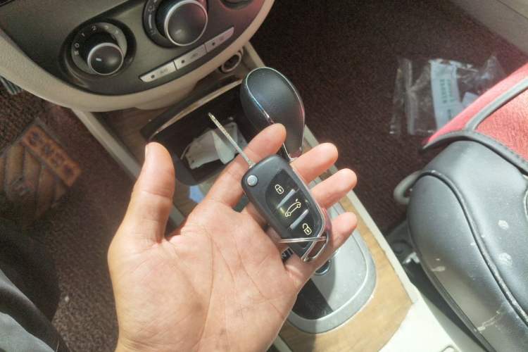 Used Buick Excelle 2015 1.5L Automatic Classic Model Vehicle Key