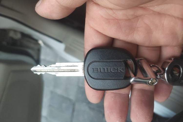 Used Buick Excelle 2015 1.5L Manual Classic Trim Vehicle Key