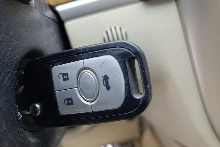 Used Buick Excelle 2015 1.5L Automatic Classic Model Vehicle Key