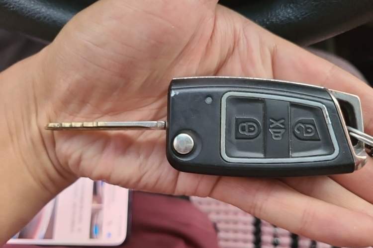 Used Buick Excelle 2015 1.5L Manual Classic Trim Vehicle Key