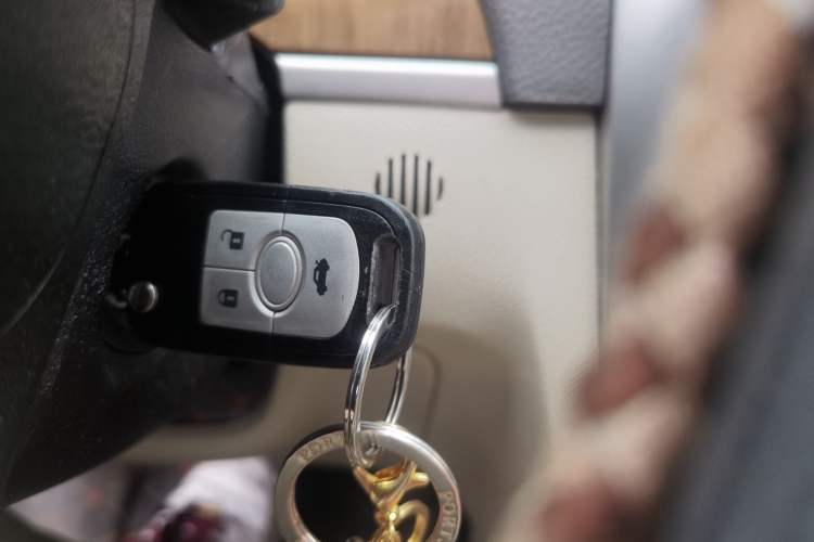 Used Buick Excelle 2015 1.5L Automatic Classic Model Vehicle Key
