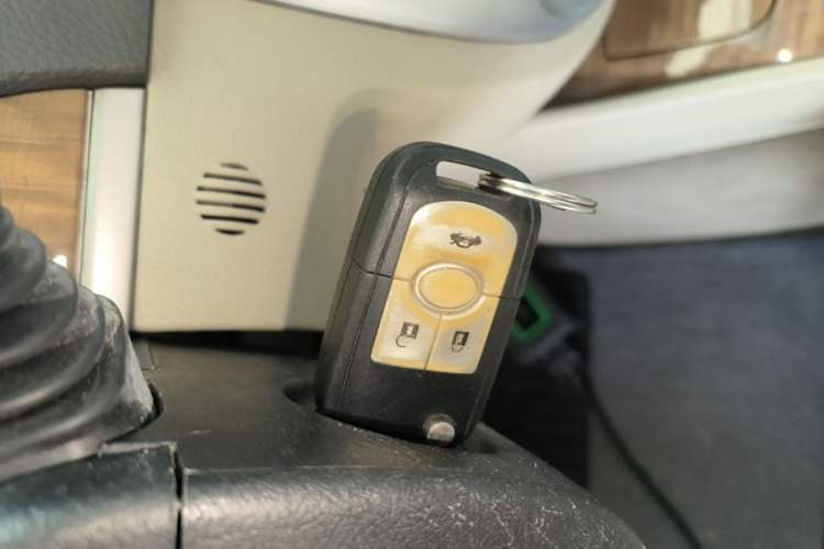 Used Buick Excelle 2015 1.5L Automatic Classic Model Vehicle Key