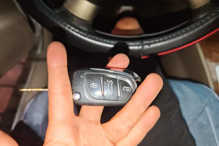 Used Buick Excelle 2015 1.5L Automatic Classic Model Vehicle Key
