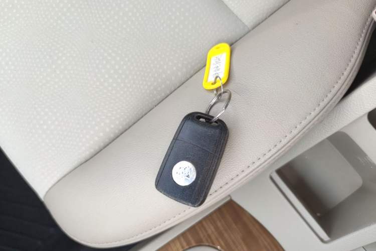 Used Buick Excelle 2015 1.5L Automatic Classic Model Vehicle Key