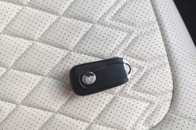 Used Buick Excelle 2015 1.5L Automatic Classic Model Vehicle Key