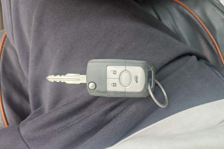 Used Buick Excelle 2015 1.5L Automatic Classic Model Vehicle Key