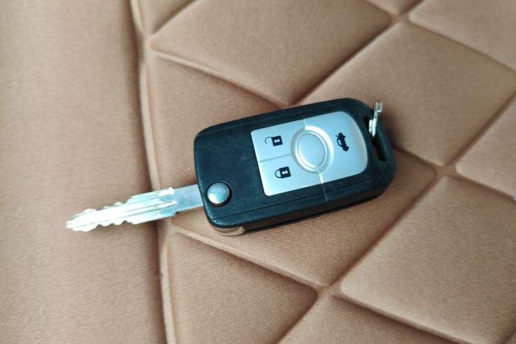 Used Buick Excelle 2015 1.5L Automatic Classic Model Vehicle Key