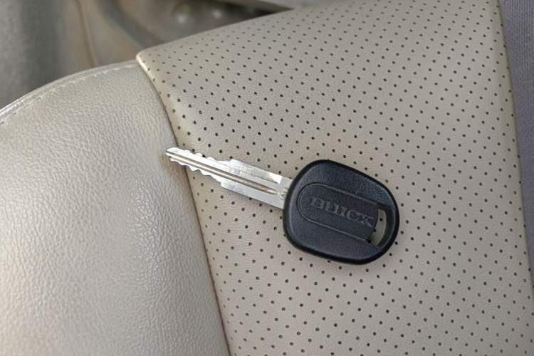 Used Buick Excelle 2015 1.5L Manual Classic Trim Vehicle Key