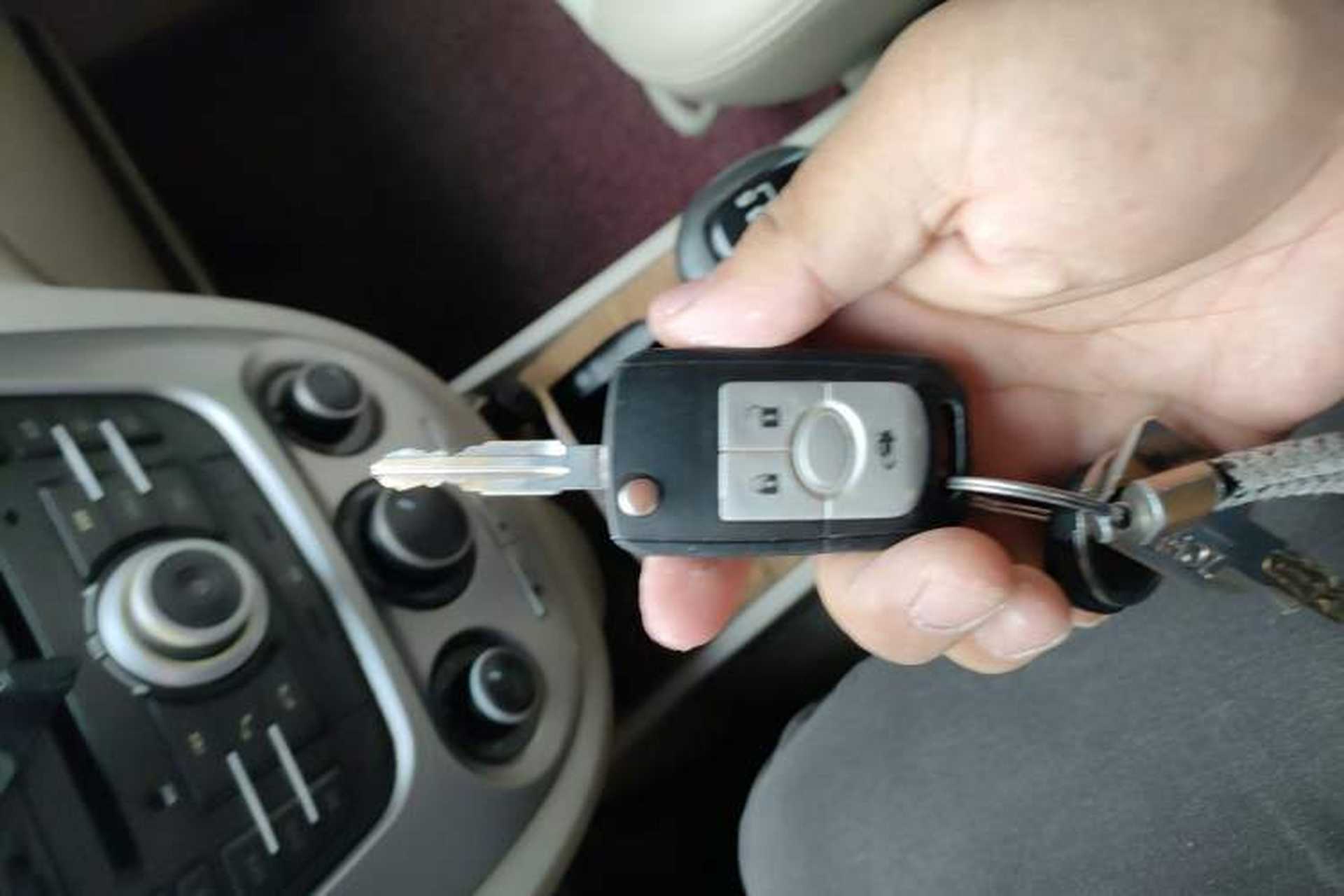 Used Buick Excelle 2015 1.5L Manual Classic Trim Vehicle Key