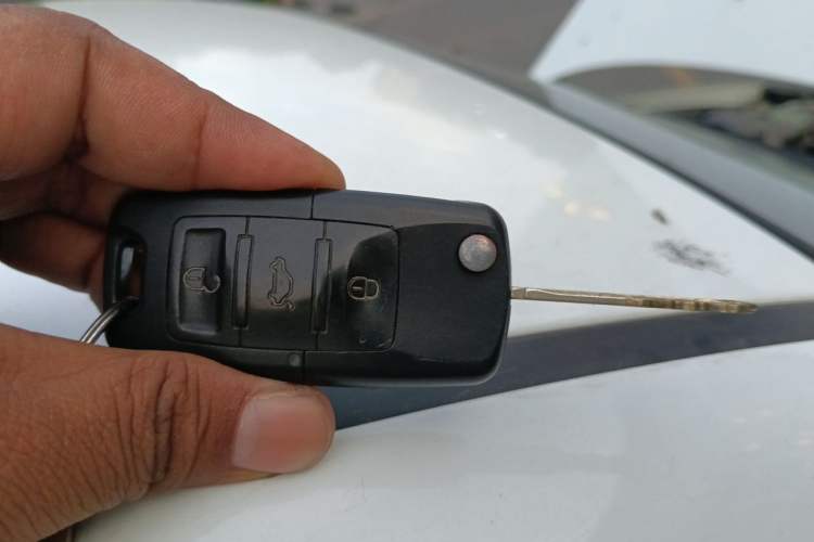 Used Buick Excelle 2015 1.5L Manual Classic Trim Vehicle Key
