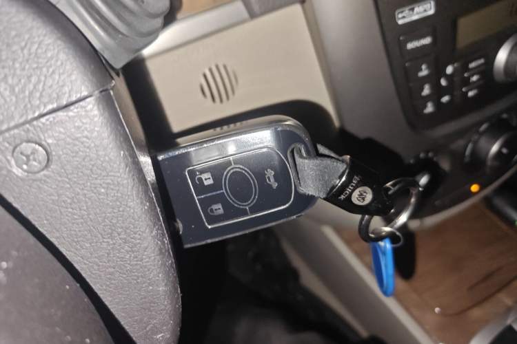 Used Buick Excelle 2015 1.5L Automatic Luxury Edition Vehicle Key