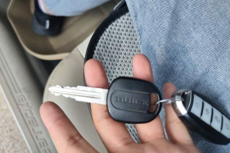 Used Buick Excelle 2015 1.5L Manual Classic Trim Vehicle Key