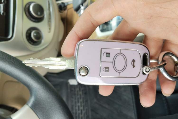Used Buick Excelle 2015 1.5L Automatic Classic Model Vehicle Key