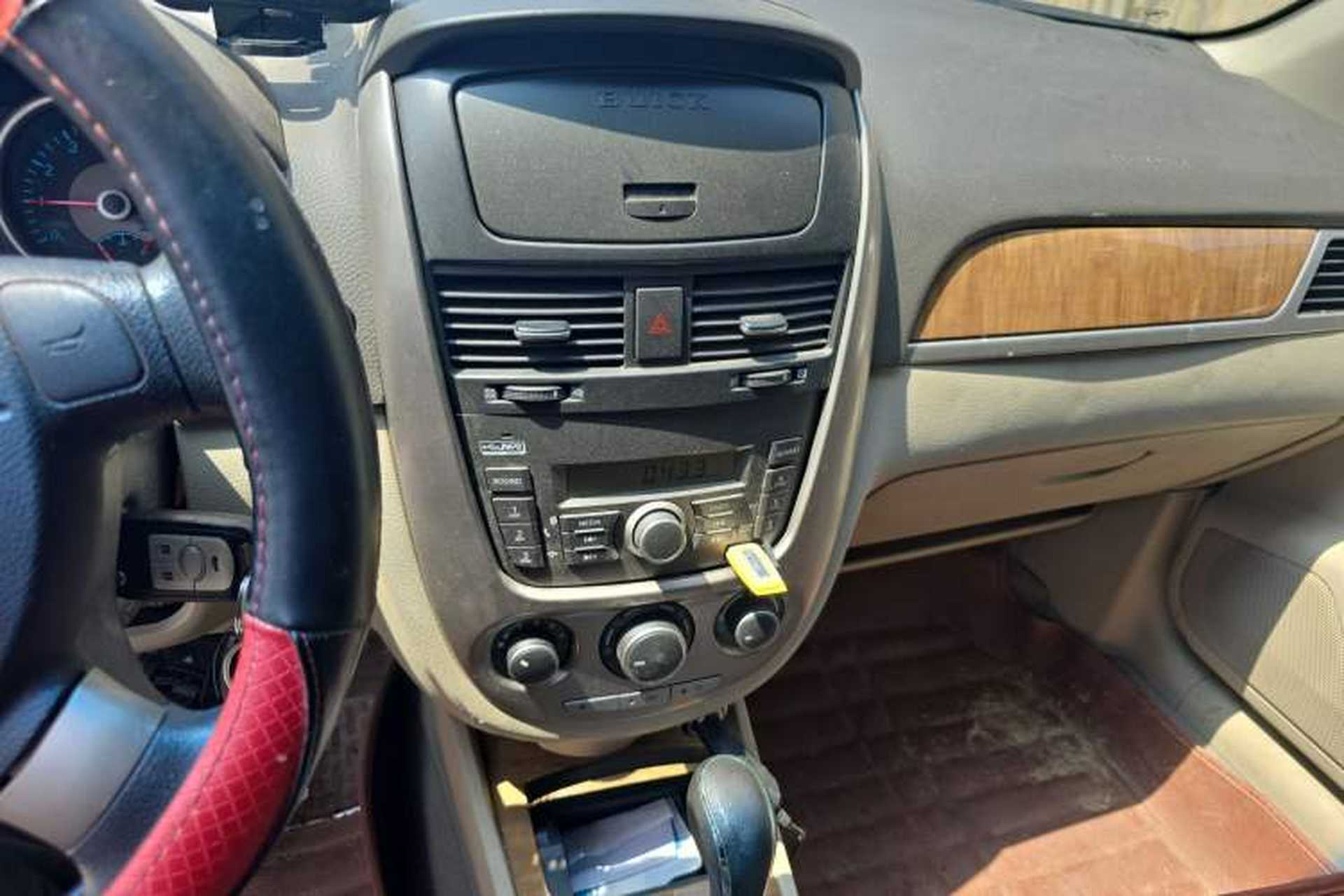 Used Buick Excelle 2015 1.5L Automatic Classic Model Audio And AC Panel