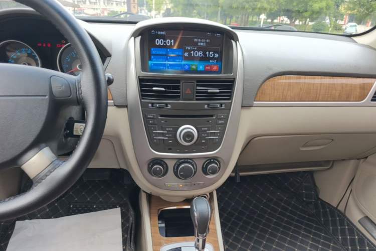 Used Buick Excelle 2015 1.5L Automatic Classic Model Audio And AC Panel