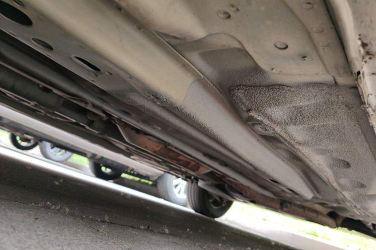 Used Buick Excelle 2015 1.5L Automatic Classic Model Chassis Front Left