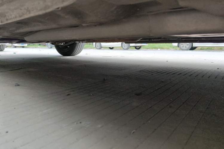 Used Buick Excelle 2015 1.5L Automatic Classic Model Chassis Front Right
