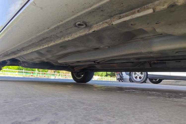 Used Buick Excelle 2015 1.5L Manual Luxury Model Chassis Front Right
