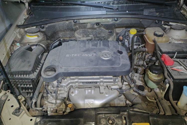 Used Buick Excelle 2015 1.5L Automatic Classic Model Engine Bay